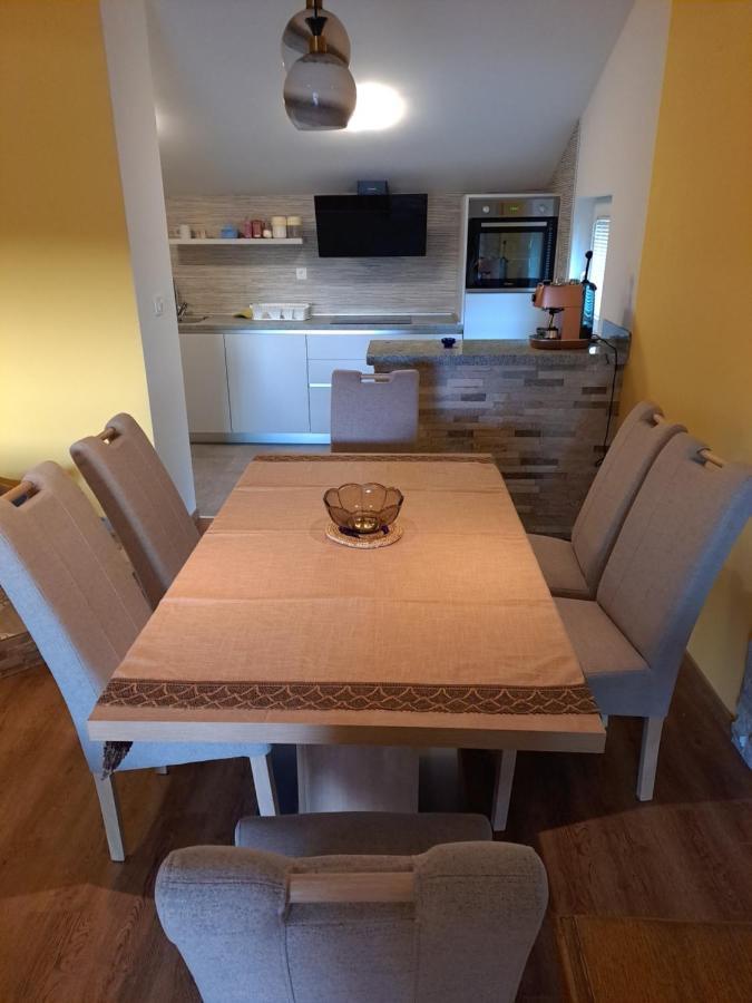 Apartman Vidas Palit ภายนอก รูปภาพ