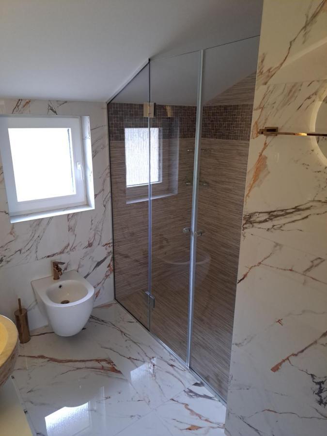 Apartman Vidas Palit ภายนอก รูปภาพ