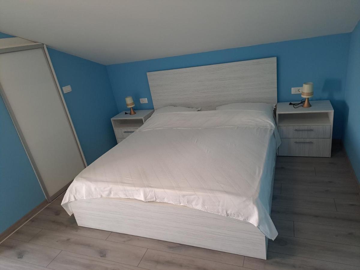 Apartman Vidas Palit ภายนอก รูปภาพ
