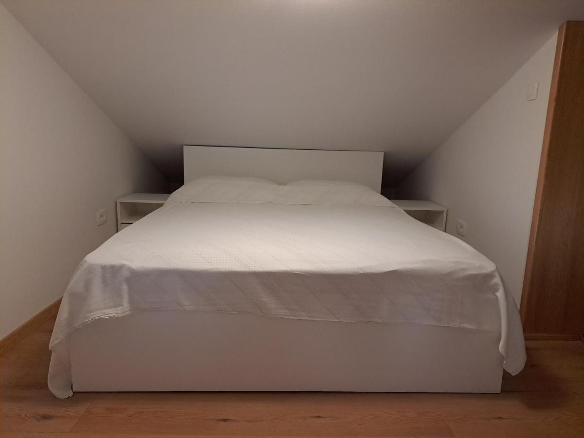 Apartman Vidas Palit ภายนอก รูปภาพ